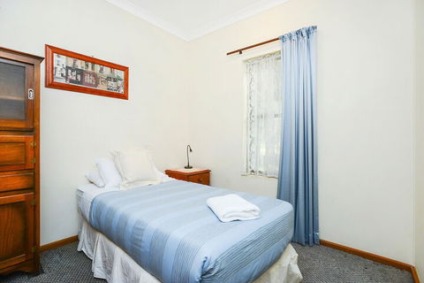 Kestrel Lodge - Accommodation Sydney 4