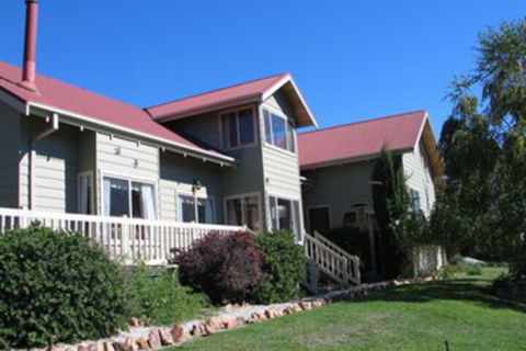 Alpine Stag Lodge Unit 2 - Accommodation Sydney 0