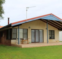 Jen's Beach House - Accommodation Sydney