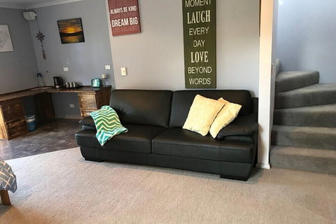 Seaview Retreat - Sydney Resort 5