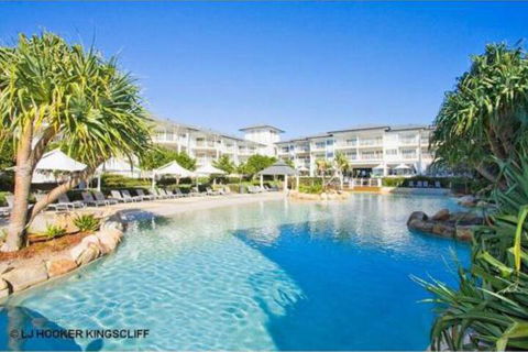 RESORT On The BEACH 5215 OCEAN GLIMPSES - Accommodation Sydney 4
