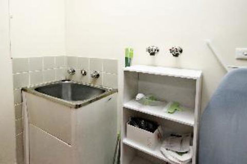 3 Bedroom House At Garuwa Street - Sydney 4u 1
