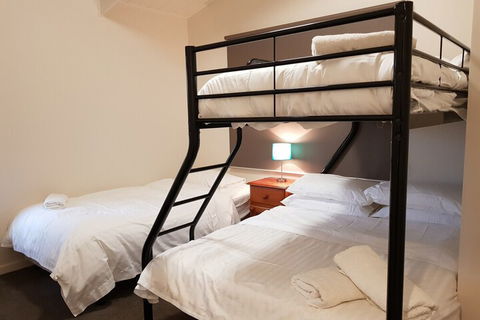 Moondance Lodge - Accommodation Sydney 6