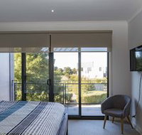 Poolside - Accommodation Sydney