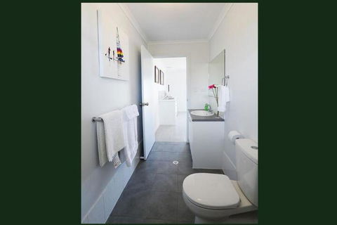 Gumnut Getaway BnB - Sydney 4u 3