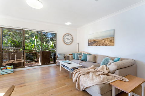 Victory Court Unit 1 / 3 7 Columbia Close - Sydney 4u 0