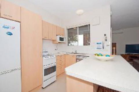 2 Bedroom Apartment Kiah Unit 16 / 53 Victoria Parade - Sydney 4u 4