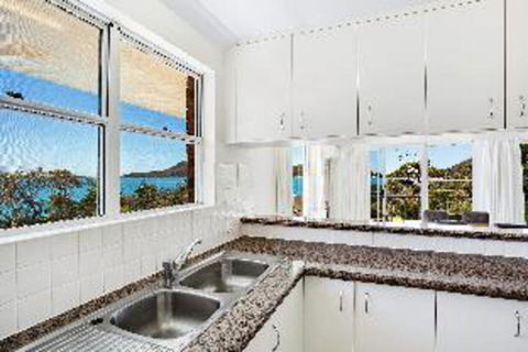 3 Bedroom Apartment Albacore Unit 6 12 Ondine Close - Sydney 4u 2