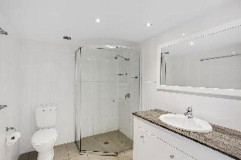 3 Bedroom Apartment Albacore Unit 6 12 Ondine Close - Sydney 4u 4