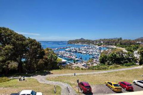 2 Bedroom Apartment Laman Lodge Unit 5 - Accommodation Sydney 3