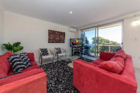 2 Bedroom Apartment Laman Lodge Unit 5 - Accommodation Sydney 2