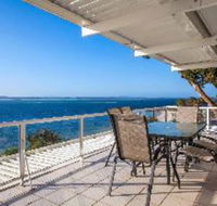 3 Bedroom House Classic View 2 / 49 Victoria Parade FREE WIFI - Accommodation Sydney