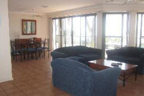 3 Bedroom House Shoal Bay Palm Beach - Accommodation Sydney 1