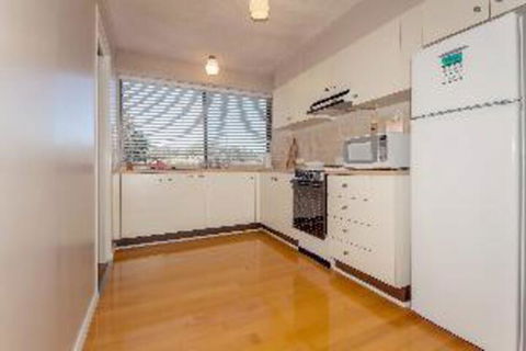 2 Bedroom Apartment Magnus Gardens Unit 15 - Accommodation Sydney 4