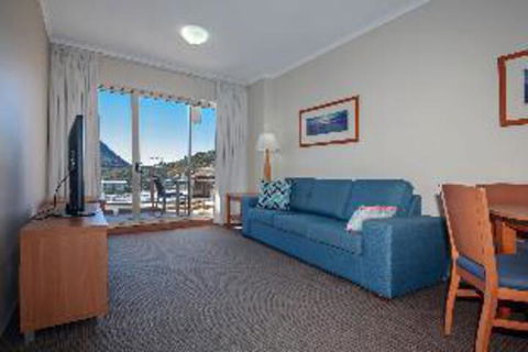 1 Bedroom Apartment Barrington - Accommodation Sydney 3
