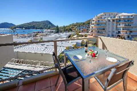 1 Bedroom Apartment Barrington - Accommodation Sydney 0