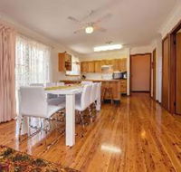 3 Bedroom House Nelson Street PET FRIENDLY - Accommodation Sydney