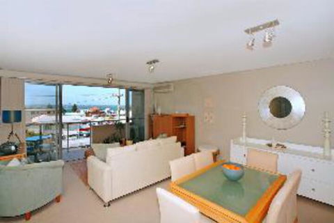 2 Bedroom Apartment Bayview Apartments Unit 7 - Accommodation Sydney 0