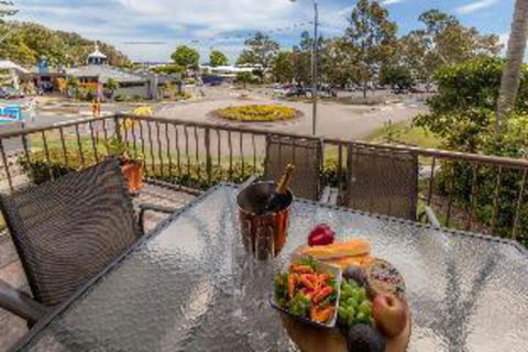 3 Bedroom Apartment Tradewinds Unit 3 - Accommodation Sydney 0