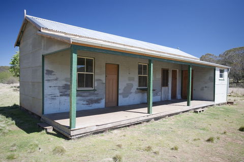 Brackens Hut - Sydney 4u 0
