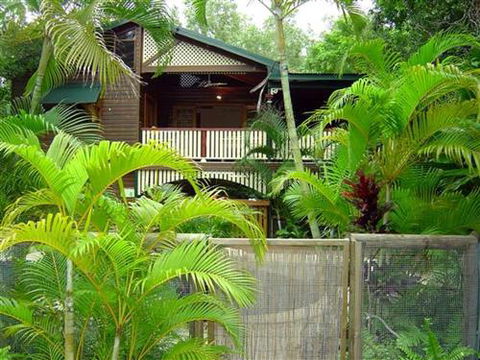 Appian Beach House - Accommodation Sydney 6