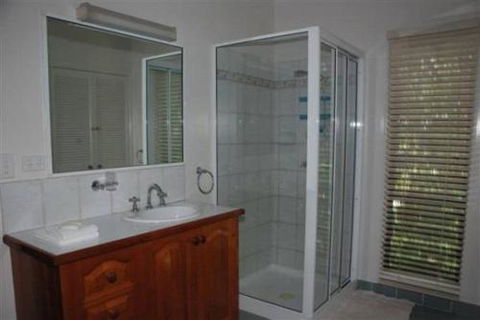 Appian Beach House - Accommodation Sydney 3