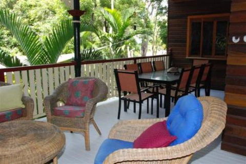 Appian Beach House - Accommodation Sydney 0