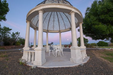 1837 Barossa Luxury Cottages Lyndoch SA - Sydney 4u 4