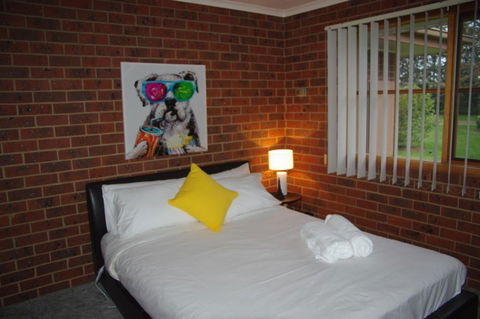 Getawaytoaljon - Sydney 4u 4