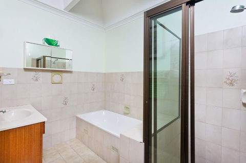 1 / 10 Marvel Street Byron Bay - Accommodation Sydney 6