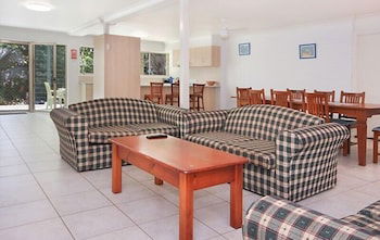 Orchid Beach Apartments - Sydney 4u 0
