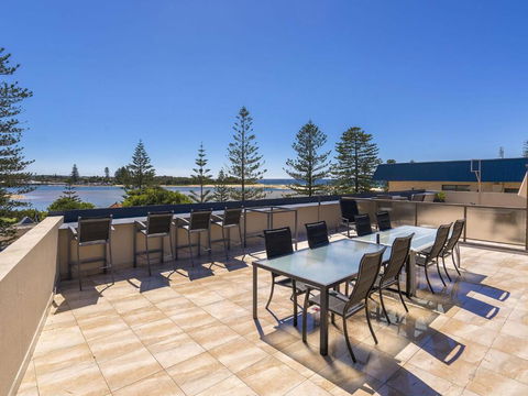 Lakeshore Apartments Unit 5 - Sydney 4u 1
