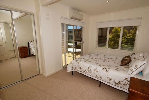 Florida Unit 4 Shoal Bay - Sydney 4u 6