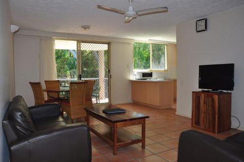 32 / 15 Rainbow Shores Unit Overlooking Bushland With Shared Swimming Pool Spa & Tennis Court - Sydney 4u 1