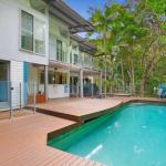 2 Satinwood Drive Rainbow Shores Executive Level Beach House Pool Walk To Beach - Sydney 4u 0