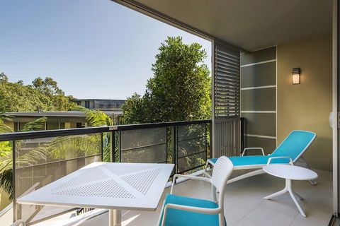 Footsteps To The Heart Of Noosa And A View! - Sydney 4u 5