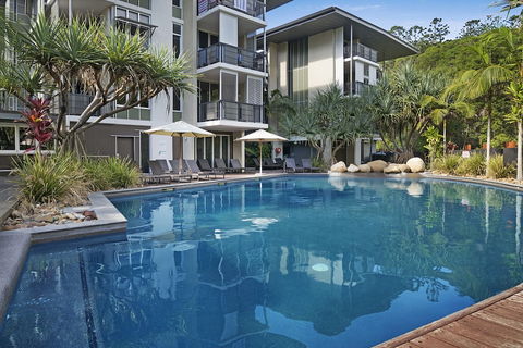 Footsteps To The Heart Of Noosa And A View! - Sydney 4u 4