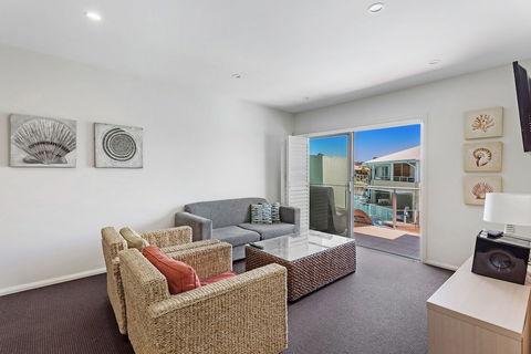 Pacific Blue Apartment 244 / 265 Sandy Point Rd - Sydney 4u 6