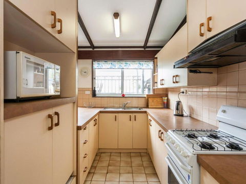 OCEAN SOUNDS Anglesea - Accommodation Sydney 3