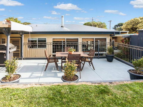 OCEAN SOUNDS Anglesea - Accommodation Sydney 2