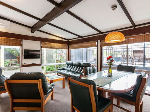 OCEAN SOUNDS Anglesea - Accommodation Sydney 4