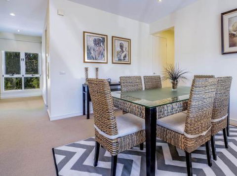 COASTAL SOUL VILLA At BROADBEACH - Accommodation Sydney 3