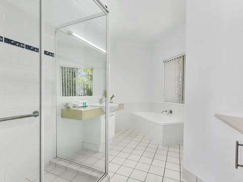 Panoramic Ocean Views In Peregian Beach! 41 Parakeet Cresent - Accommodation Sydney 1