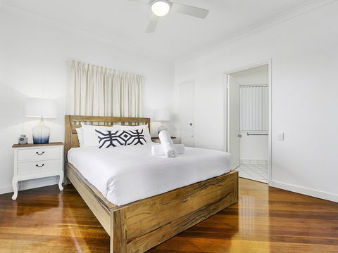 Panoramic Ocean Views In Peregian Beach! 41 Parakeet Cresent - Accommodation Sydney 5