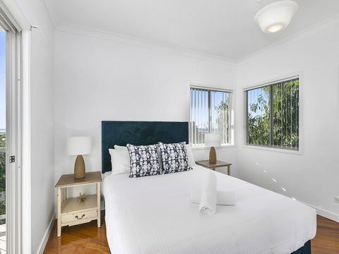 Panoramic Ocean Views In Peregian Beach! 41 Parakeet Cresent - Accommodation Sydney 4