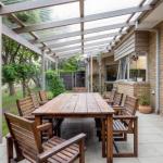 Hilltop Beach House: Newly Updated - Accommodation Sydney 0