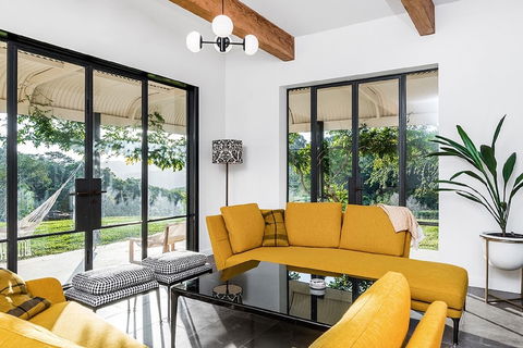 Your Luxury Escape - Fairway - Accommodation Sydney 4