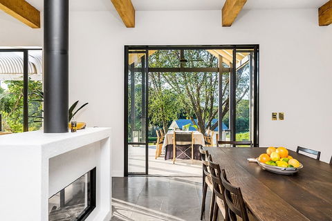 Your Luxury Escape - Fairway - Accommodation Sydney 6