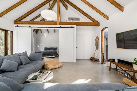 Your Luxury Escape - Fairway - Accommodation Sydney 5