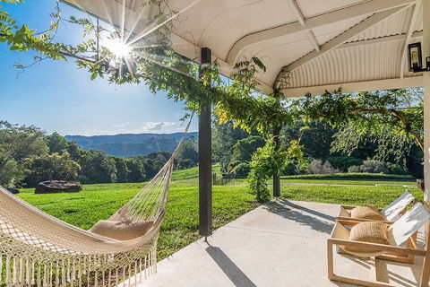 Your Luxury Escape - Fairway - Accommodation Sydney 0